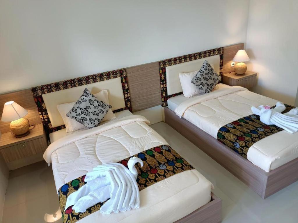 Sapak Bungalow Selong Belanak Exterior photo