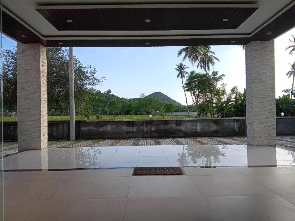 Sapak Bungalow Selong Belanak Exterior photo
